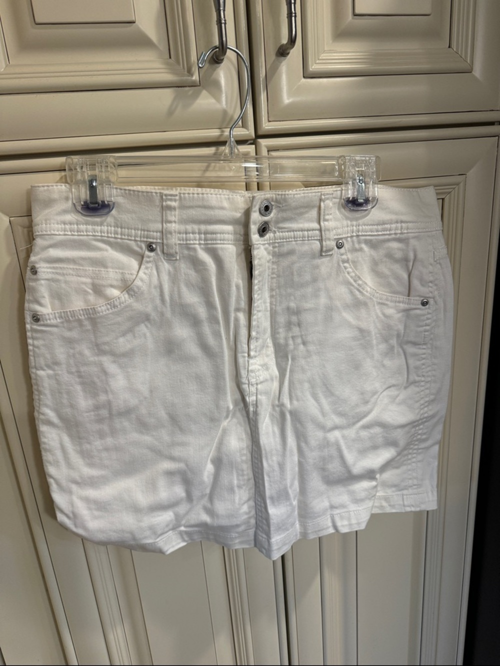 BandolinoBlu Women's White Denim Skirt
